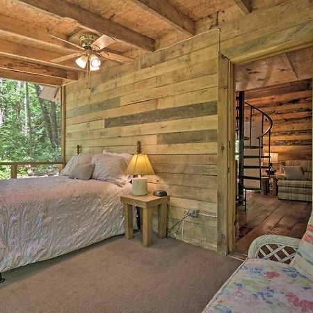 Creekside Cabin With Deck In Pisgah Forest! Barnardsville Bagian luar foto